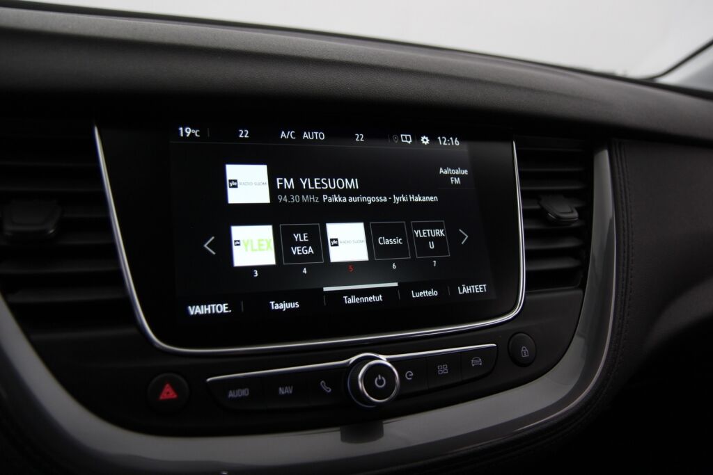 Opel Grandland X 2021 Executive 300 PHEV AWD A8 / 1-om. Suomiauto / Ilmastoidut nahat / 360-kamera / Keyless