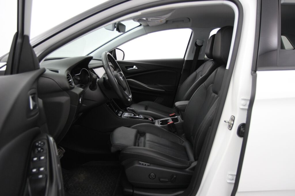 Opel Grandland X 2021 Executive 300 PHEV AWD A8 / 1-om. Suomiauto / Ilmastoidut nahat / 360-kamera / Keyless