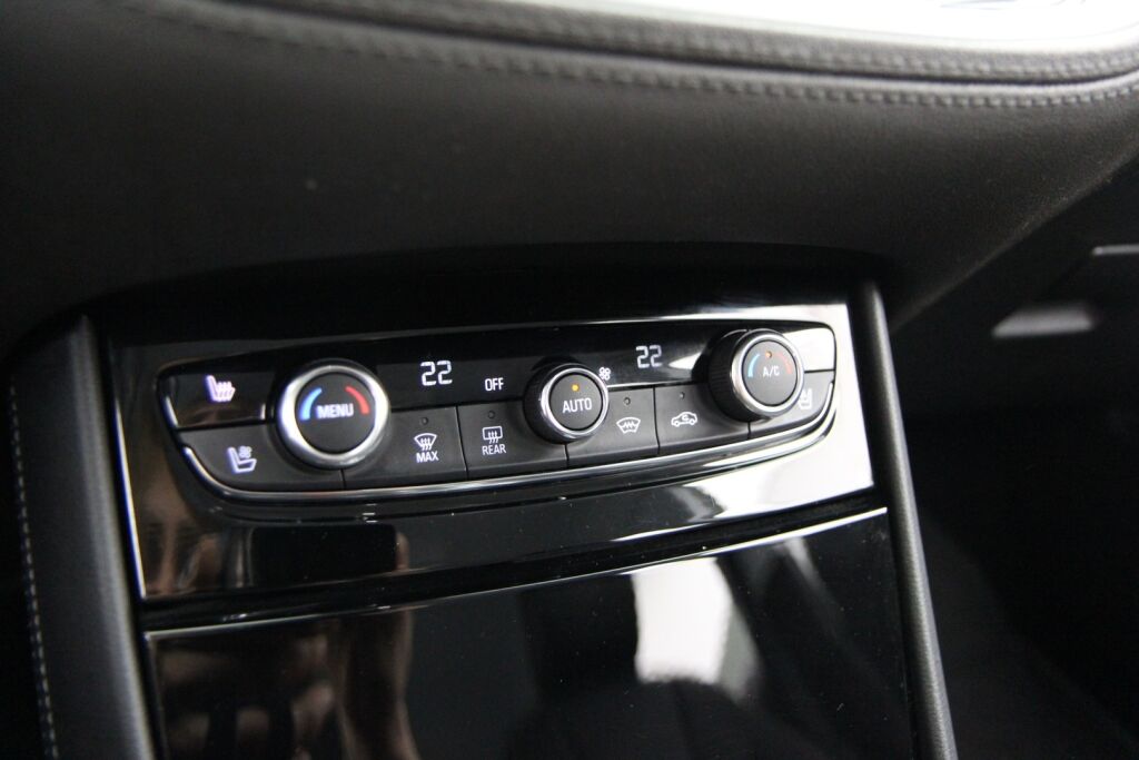 Opel Grandland X 2021 Executive 300 PHEV AWD A8 / 1-om. Suomiauto / Ilmastoidut nahat / 360-kamera / Keyless