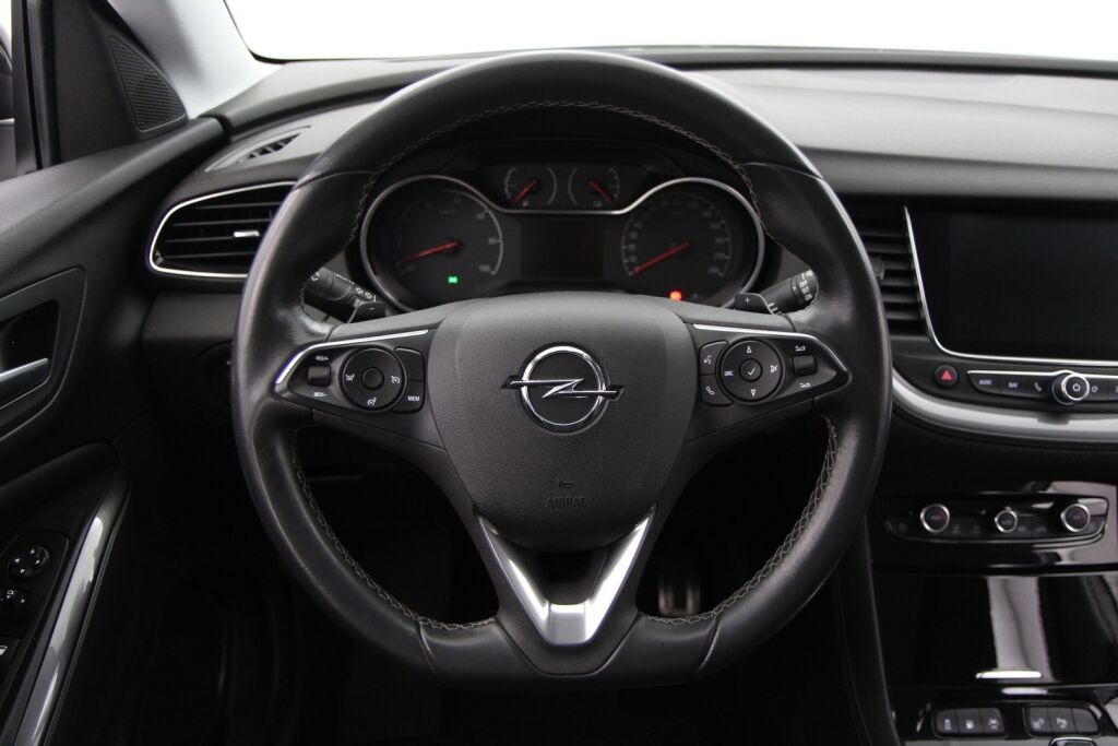 Opel Grandland X 2021 Executive 300 PHEV AWD A8 / 1-om. Suomiauto / Ilmastoidut nahat / 360-kamera / Keyless