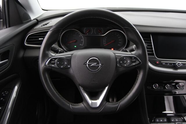 Opel Grandland X 2021 Executive 300 PHEV AWD A8 / 1-om. Suomiauto / Ilmastoidut nahat / 360-kamera / Keyless