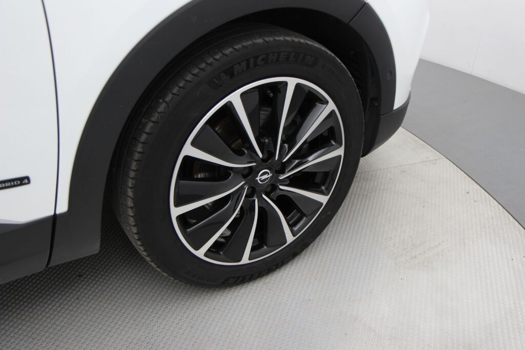 Opel Grandland X 2021 Executive 300 PHEV AWD A8 / 1-om. Suomiauto / Ilmastoidut nahat / 360-kamera / Keyless