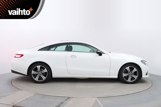 Mercedes-Benz E 2018 220 d 4Matic A Coupé / Suomiauto / Lasikattoluukku / Sähk. Koukku / P-Kamera
