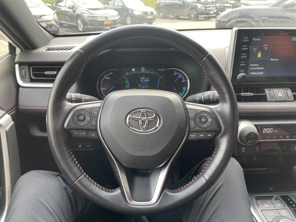 Toyota RAV4 Plug-in 2021 Hybrid 2,5 AWD-i Style / Smart Entry / Koukku / ACC / Kamera / LED ajovalot / Art Leather istuimet