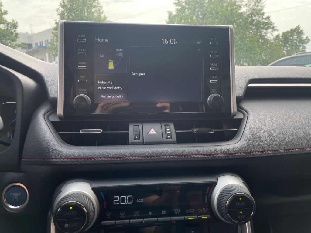 Toyota RAV4 Plug-in 2021 Hybrid 2,5 AWD-i Style / Smart Entry / Koukku / ACC / Kamera / LED ajovalot / Art Leather istuimet