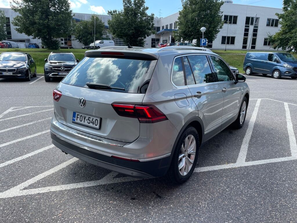 Volkswagen Tiguan 2016 Highline 2,0 TSI 132 kW (180 hv) 4MOTION DSG / Webasto / HUD / ACC / 360 Kamerat / Vetokoukku / Panorama