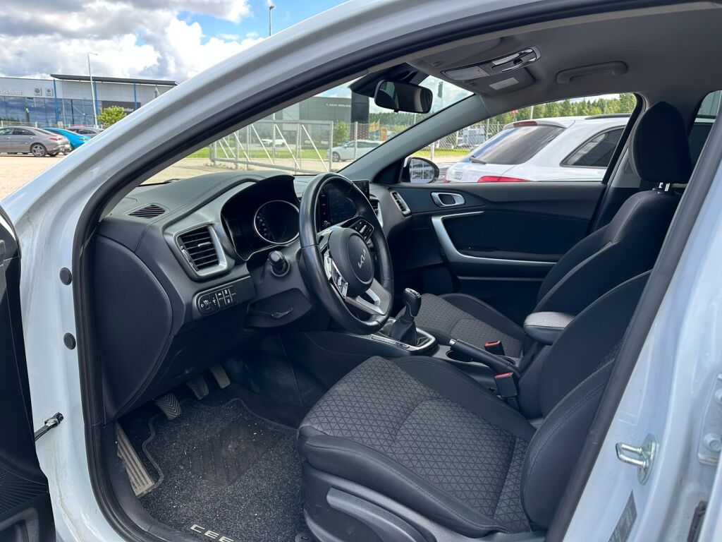 Kia Ceed 2022 1,0 T-GDI 100hv LX 5D / Bluetooth / P. Kamera / Lämmitettävä ohjauspyörä