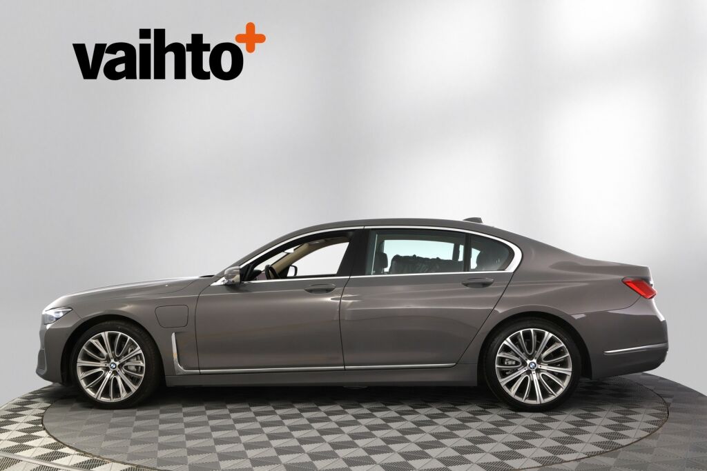 BMW 745 2019 G12 Sedan 745Le A xDrive H&K / HUD / Laser / Ilma-alusta / ACC / 4-pyöräohj. / Soft Close / Kattoluukku / 360 /  Comfort-istuimet- Muisti, Hieronta, Ilmastointi