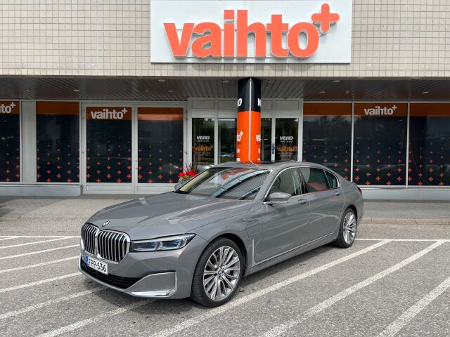 BMW 745
