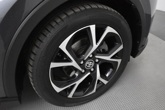 Toyota C-HR 2020 2,0 Hybrid Intense Edition / Vetokoukku / Adaptiivinen vakkari / Suomiauto / LED-ajovalot