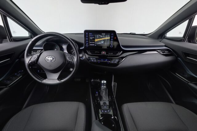 Toyota C-HR 2020 2,0 Hybrid Intense Edition / Vetokoukku / Adaptiivinen vakkari / Suomiauto / LED-ajovalot