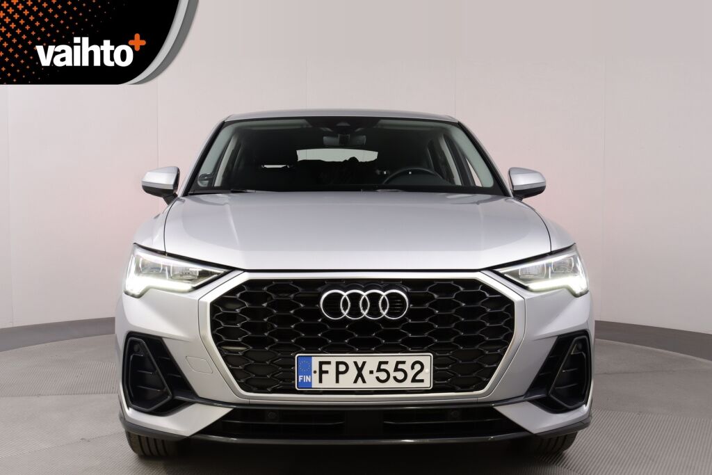 Audi Q3 2021 Sportback Business 35 TFSI 110kW MHEV S tronic / Webasto/ Koukku