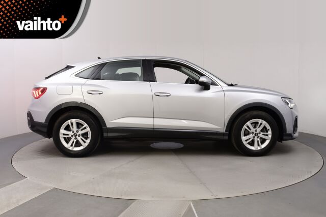 Audi Q3 2021 Sportback Business 35 TFSI 110kW MHEV S tronic / Webasto/ Koukku