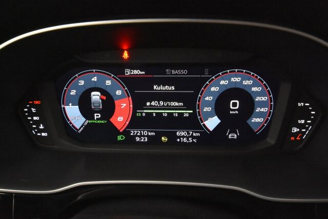 Audi Q3 2021 Sportback Business 35 TFSI 110kW MHEV S tronic / Webasto/ Koukku
