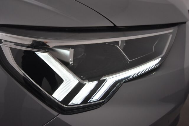 Audi Q3 2021 Sportback Business 35 TFSI 110kW MHEV S tronic / Webasto/ Koukku