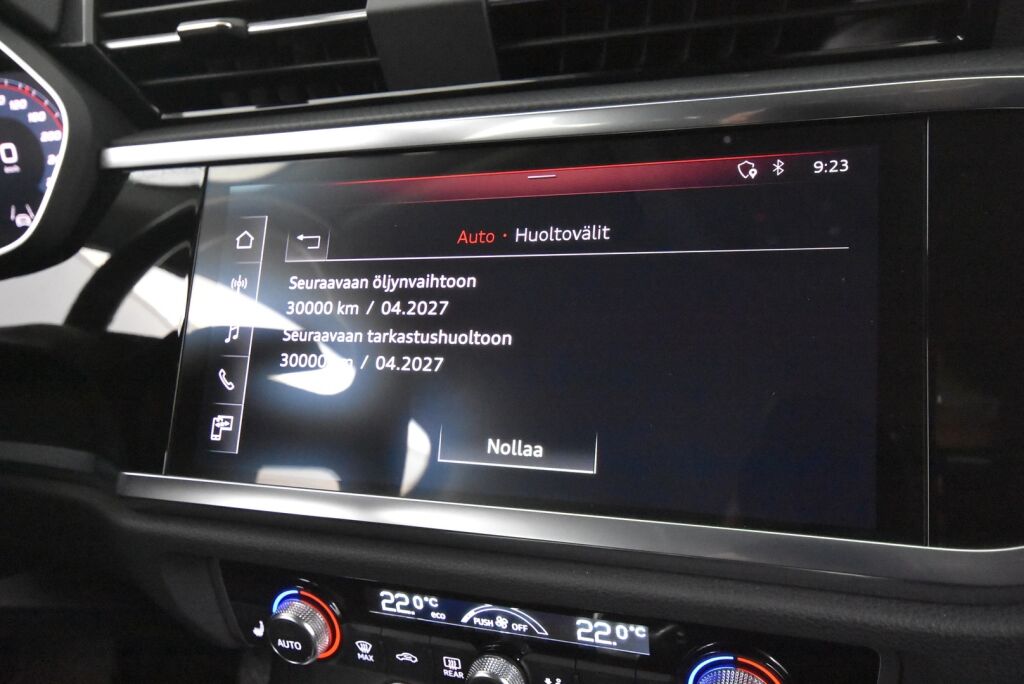 Audi Q3 2021 Sportback Business 35 TFSI 110kW MHEV S tronic / Webasto/ Koukku