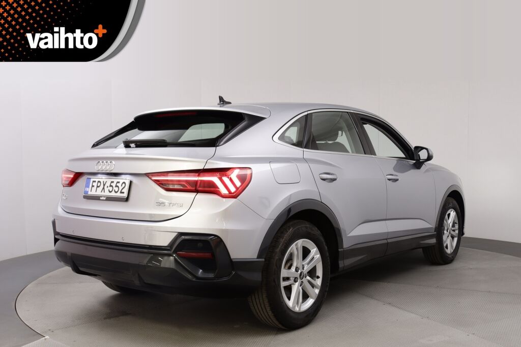Audi Q3 2021 Sportback Business 35 TFSI 110kW MHEV S tronic / Webasto/ Koukku