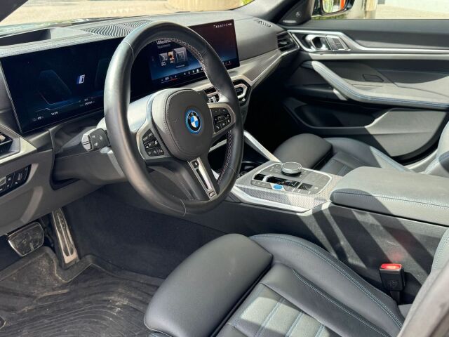 BMW I4 M50 2023 Fully Charged / Harman/kardon / Laser / HUD / Vetokoukku / Kattoluukku / 2x vanteet