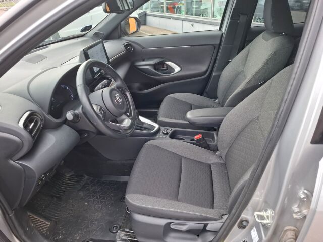 Toyota Yaris Cross 2023 1,5 Hybrid AWD-i Intense Business / Huippuvarusteet /