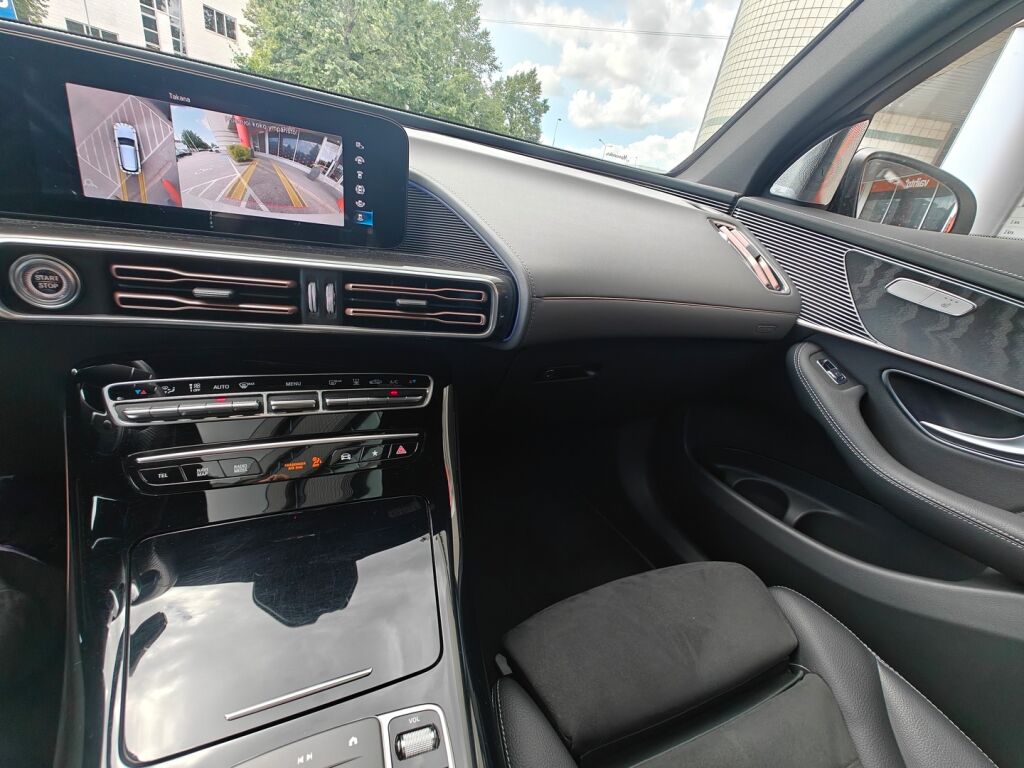 Mercedes-Benz EQC 2021 400 4Matic Edition AMG / Burmester Sound System / 360 Kamerat / Multibeam Led