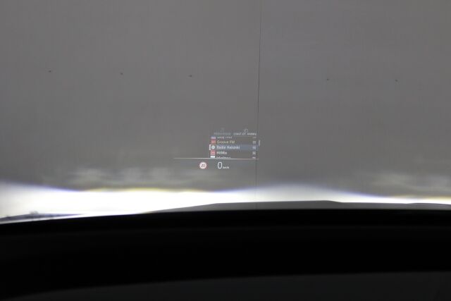 BMW iX 2022 xDrive40 / Driving Assistant Professional / Sähkökoukku / Sky Lounge / HUD / Sport paketti / Laserlight / 360° / H&K