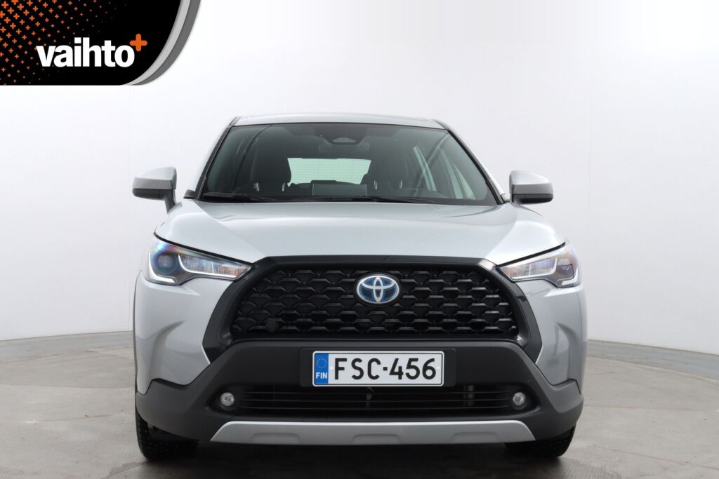 Toyota Corolla Cross 2023 2.0 Hybrid Active / Tehdastakuu / Alv-väh.kelp. / 1.omistaja / Adapt.vakkari / LED / P-kamera /