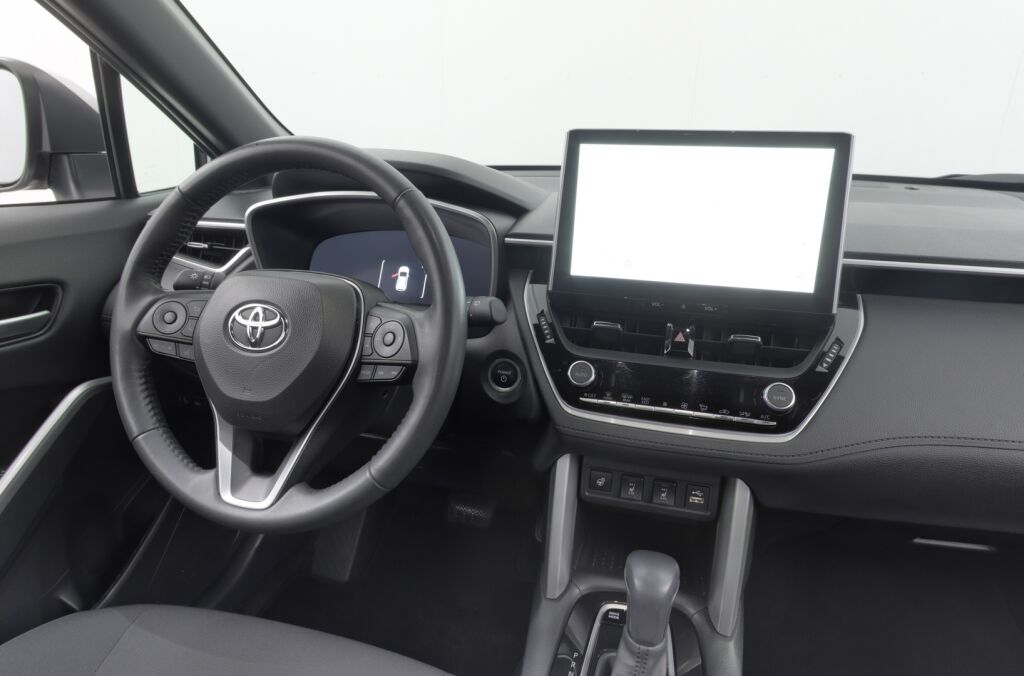 Toyota Corolla Cross 2023 2.0 Hybrid Active / Tehdastakuu / Alv-väh.kelp. / 1.omistaja / Adapt.vakkari / LED / P-kamera /