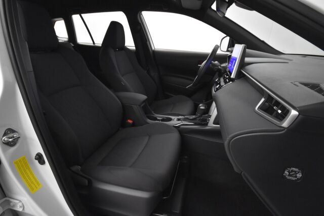 Toyota Corolla Cross 2024 2.0 Hybrid Active / Kamera / Navi / Suomi-auto / ALV / Adapt vak / Kaistavahti / Ratinlämmitin