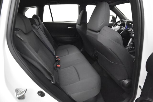 Toyota Corolla Cross 2024 2.0 Hybrid Active / Kamera / Navi / Suomi-auto / ALV / Adapt vak / Kaistavahti / Ratinlämmitin