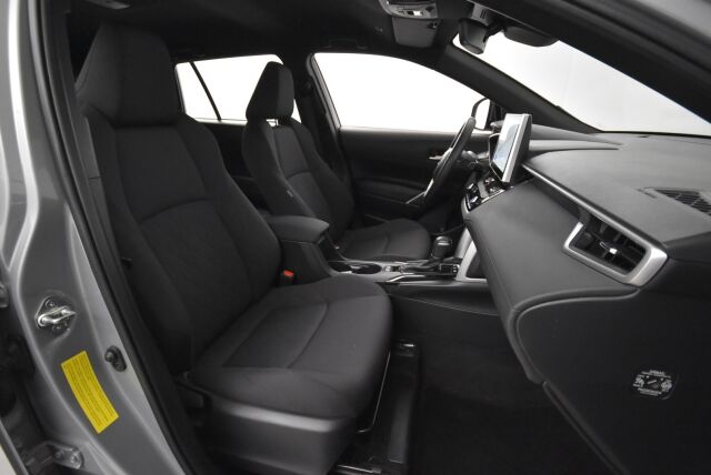 Toyota Corolla Cross 2023 2.0 Hybrid Active / Tehdastakuu / Suomiauto / 1-Omistaja / ALV / Adapt.vakkari / P-kamera