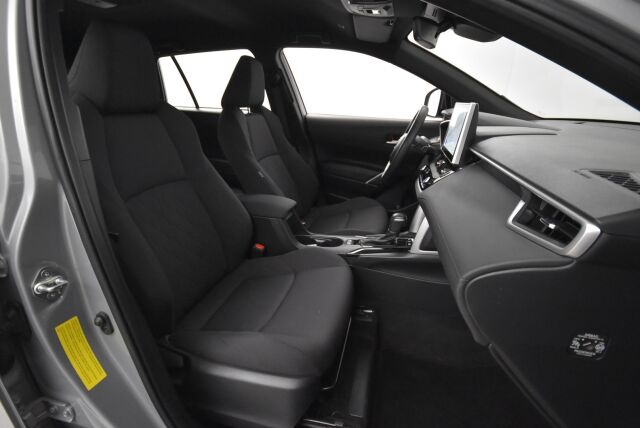Toyota Corolla Cross 2023 2.0 Hybrid Active / Tehdastakuu / Suomiauto / 1-Omistaja / ALV / Adapt.vakkari / P-kamera