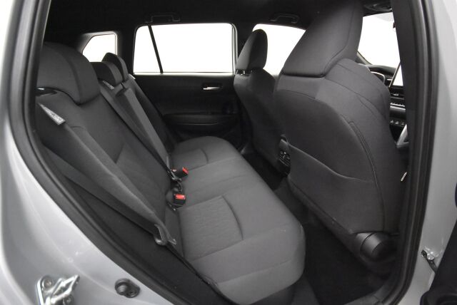 Toyota Corolla Cross 2023 2.0 Hybrid Active / Tehdastakuu / Suomiauto / 1-Omistaja / ALV / Adapt.vakkari / P-kamera
