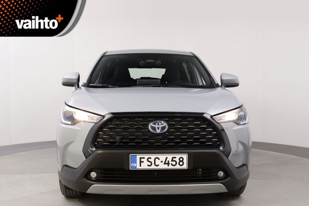 Toyota Corolla Cross 2023 2.0 Hybrid Active / Tehdastakuu / Suomiauto / 1-Omistaja / ALV / Adapt.vakkari / P-kamera