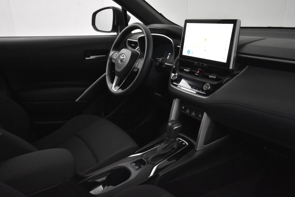 Toyota Corolla Cross 2023 2.0 Hybrid Active / Tehdastakuu / Suomiauto / 1-Omistaja / ALV / Adapt.vakkari / P-kamera