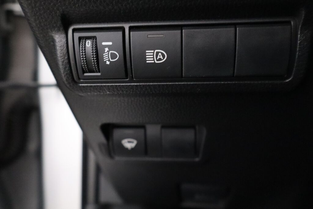 Toyota Corolla Cross 2023 2.0 Hybrid Active / Tehdastakuu / 1-Om. Suomiauto / ALV / Adapt. vakkari / P-Kamera / Navi / Ratinlämmitin / LEDit