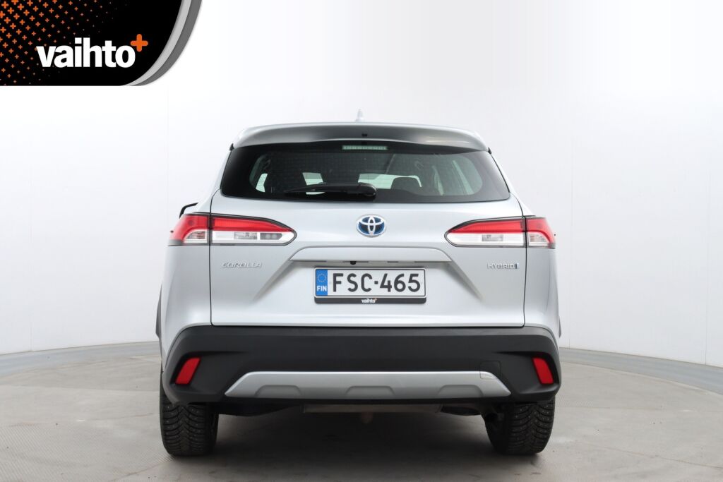 Toyota Corolla Cross 2023 2.0 Hybrid Active / Tehdastakuu / 1-Om. Suomiauto / ALV / Adapt. vakkari / P-Kamera / Navi / Ratinlämmitin / LEDit