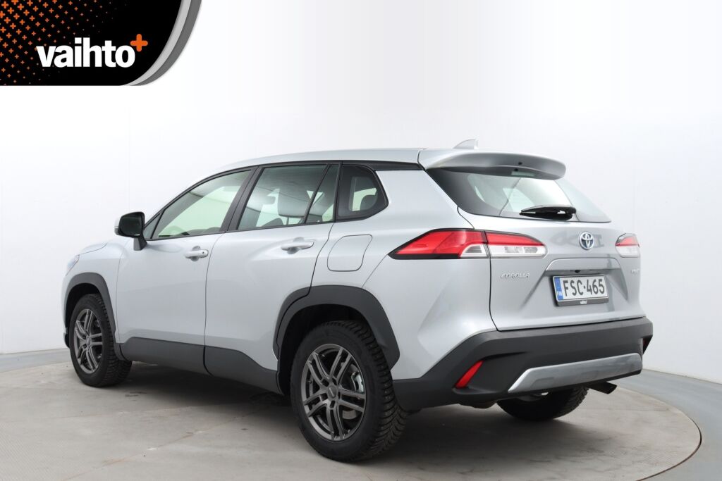Toyota Corolla Cross 2023 2.0 Hybrid Active / Tehdastakuu / 1-Om. Suomiauto / ALV / Adapt. vakkari / P-Kamera / Navi / Ratinlämmitin / LEDit