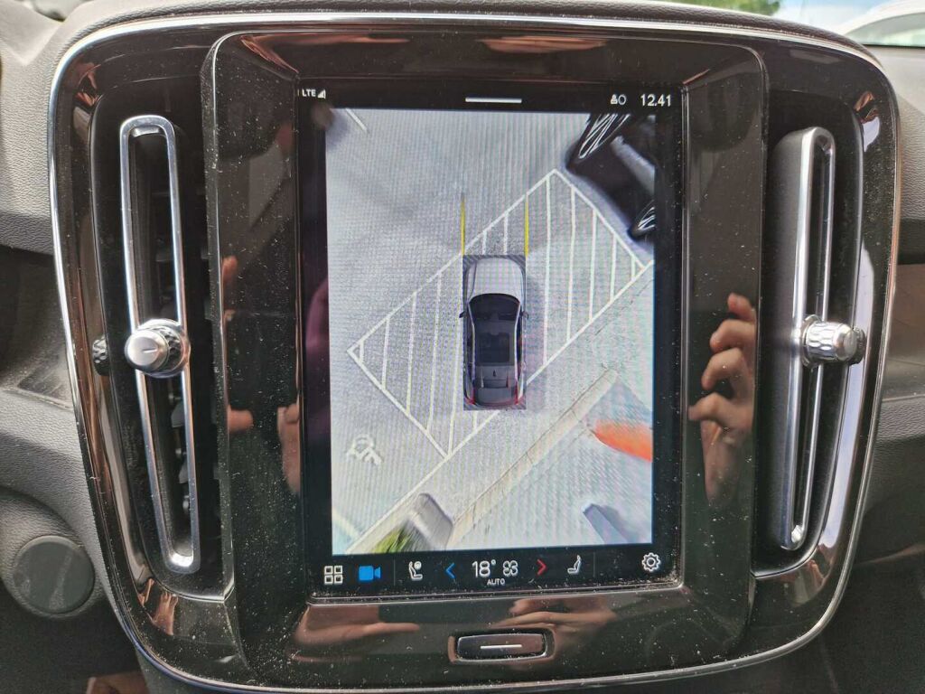 Volvo C40 2024 Recharge Twin Ultimate / Harman Kardon / 360 kamera / ILP / 1 omistaja / Panoraama / Pixel LED