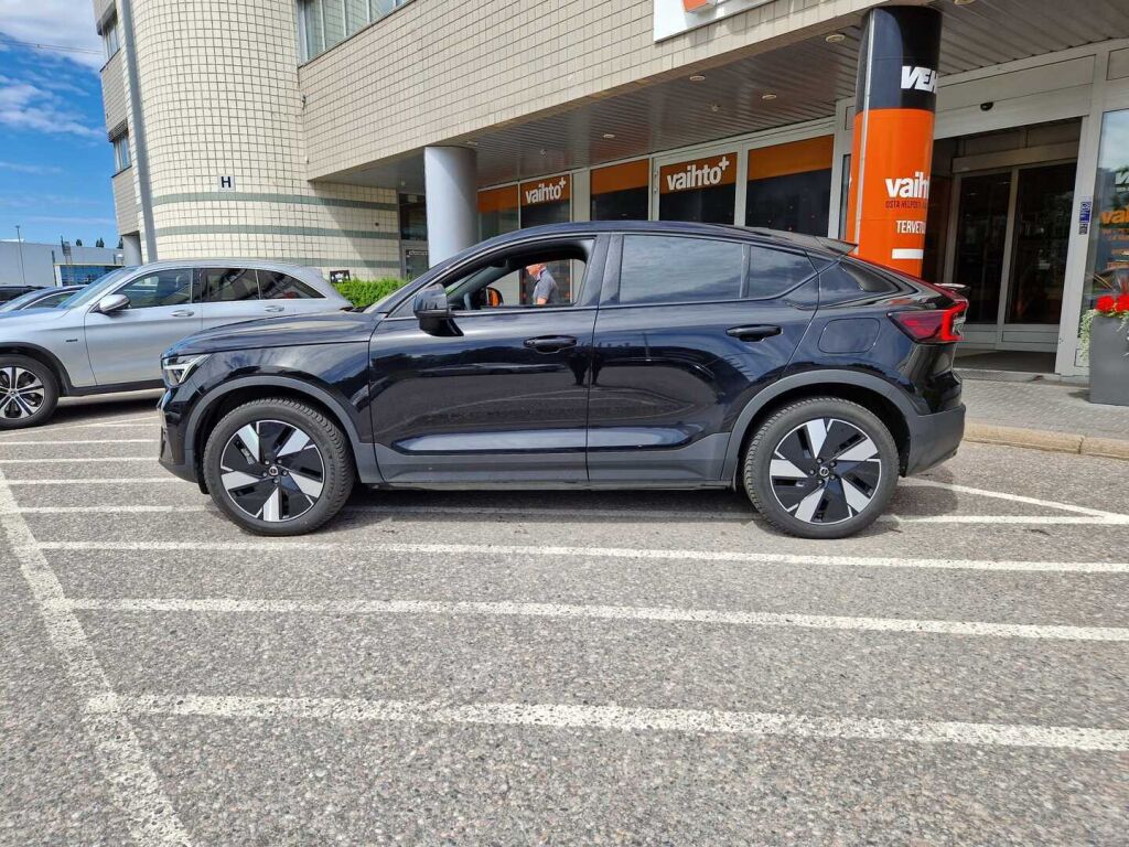 Volvo C40 2024 Recharge Twin Ultimate / Harman Kardon / 360 kamera / ILP / 1 omistaja / Panoraama / Pixel LED