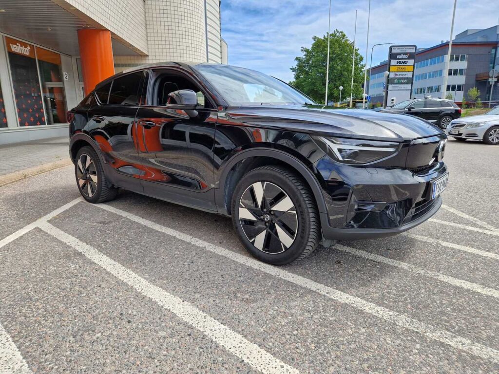 Volvo C40 2024 Recharge Twin Ultimate / Harman Kardon / 360 kamera / ILP / 1 omistaja / Panoraama / Pixel LED