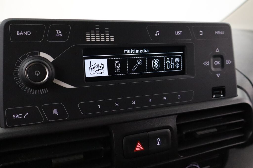 Toyota Proace CITY 2023 Active L2 1,5D 130 Automaatti 5ov 2510 / ALV / Tehdastakuu / Suomiauto / Webasto / Vakkari / Lämpölasi / Metalliväri