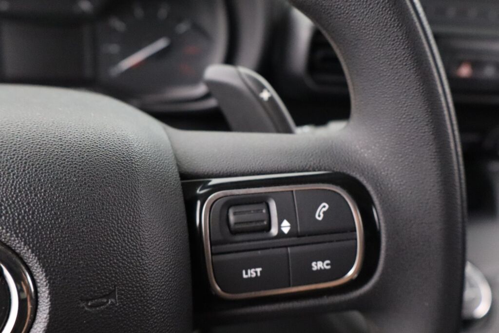 Toyota Proace CITY 2023 Active L2 1,5D 130 Automaatti 5ov 2510 / ALV / Tehdastakuu / Suomiauto / Webasto / Vakkari / Lämpölasi / Metalliväri