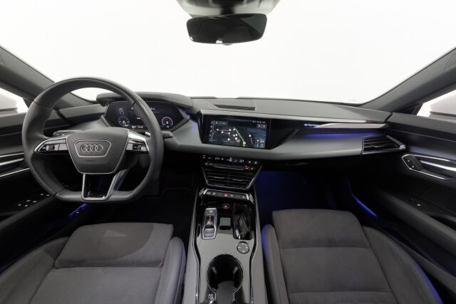 Audi e-tron GT 2023 60 quattro / Suomiauto / Adapt.Vakkari / Matrix / Keyless Go / 360° / Muistipenkit / - RAHOITUS TÄHÄN AUTOON VAIN 3.99% - 