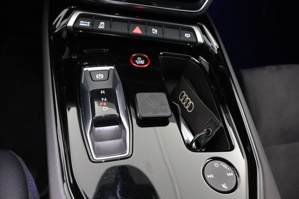 Audi e-tron GT 2023 60 quattro / Suomiauto / Adapt.Vakkari / Matrix / Keyless Go / 360° / Muistipenkit / - RAHOITUS TÄHÄN AUTOON VAIN 3.99% - 