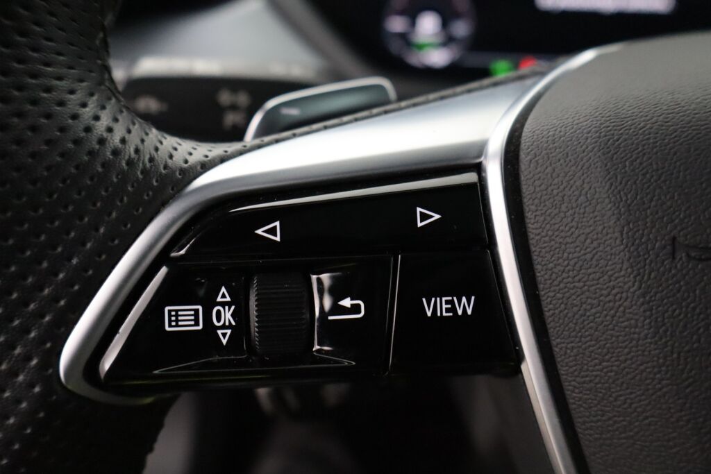 Audi e-tron GT 2023 60 quattro / Suomiauto / Adapt.Vakkari / Matrix / Keyless Go / 360° / Muistipenkit / - RAHOITUS TÄHÄN AUTOON VAIN 3.99% - 