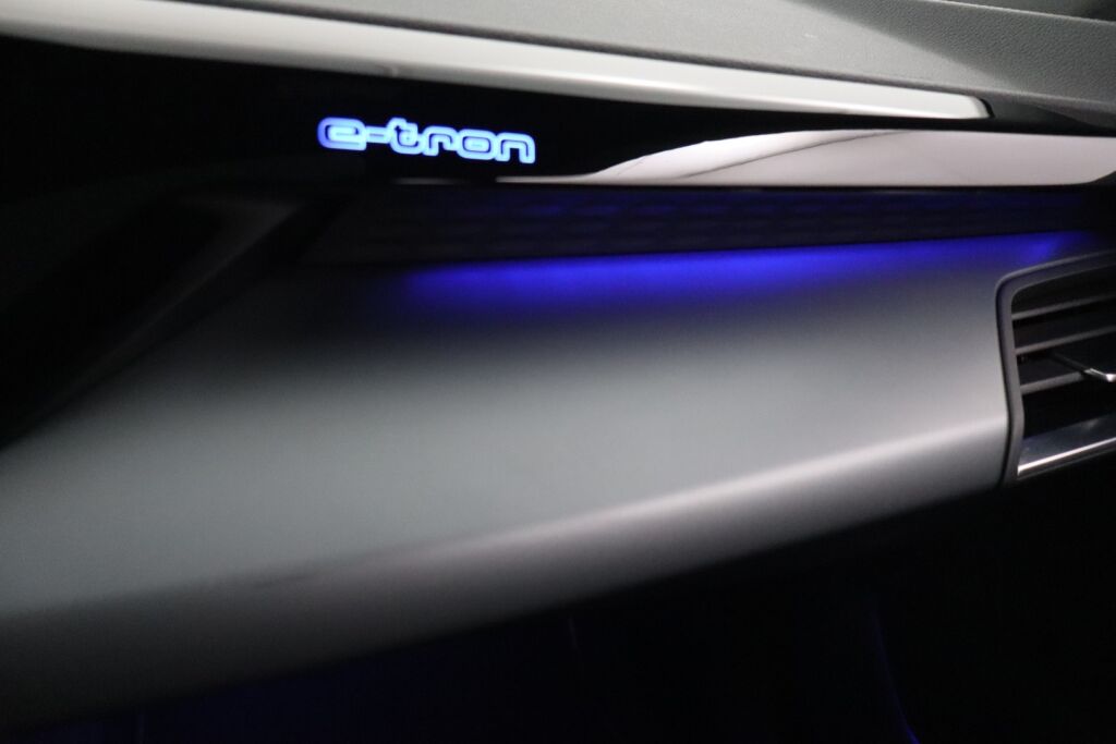 Audi e-tron GT 2023 60 quattro / Suomiauto / Adapt.Vakkari / Matrix / Keyless Go / 360° / Muistipenkit / - RAHOITUS TÄHÄN AUTOON VAIN 3.99% - 
