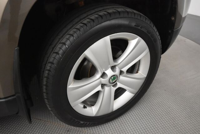 Skoda Yeti 2010 1,2 TSI Adventure / Ilmastointi / Moottorilämmitin /