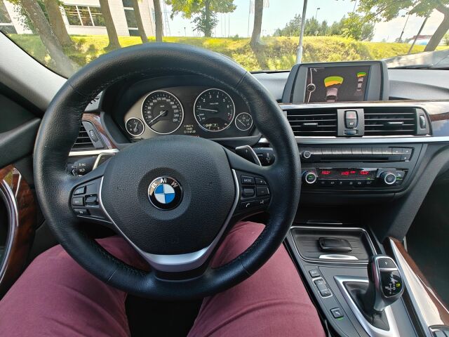BMW 320 2013 TwinPower Turbo A Limited xDrive Edition F30 Sedan / 1-Omisteinen / Comfort access / Xenon valot