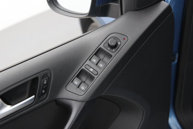 Volkswagen Tiguan 2014 Trend Limited 1,4 TSI 90 kW (122 hv) BMT / 2-om. Suomiauto / Exclusive-paketti / Webasto / Vetokoukku