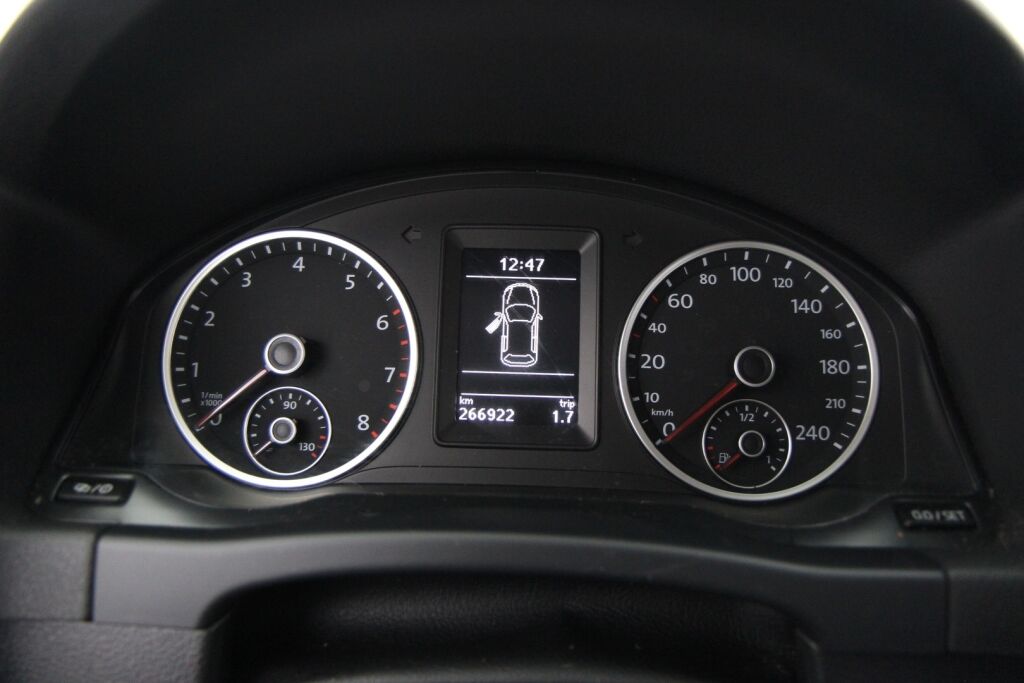 Volkswagen Tiguan 2014 Trend Limited 1,4 TSI 90 kW (122 hv) BMT / 2-om. Suomiauto / Exclusive-paketti / Webasto / Vetokoukku